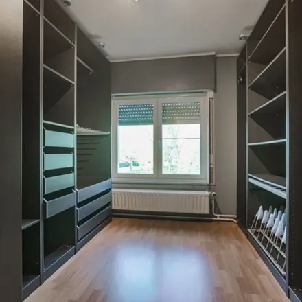 Rent this 3 bed apartment on Dreef Ter Winkel 35 in 8560 Gullegem, Belgium