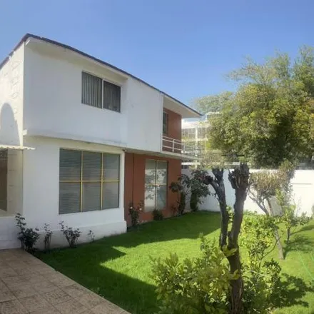 Buy this 3 bed house on Avenida De Los Tabachines in 52900 Atizapán de Zaragoza, MEX