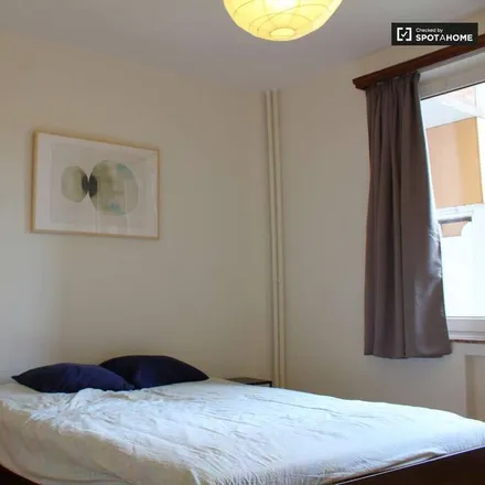Rent this 2 bed apartment on 1040 Etterbeek