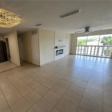 Image 1 - 3704 Broadway Apt 304, Fort Myers, Florida, 33901 - Condo for rent