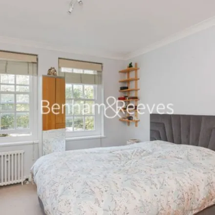 Rent this 1 bed apartment on Côte Brasserie in Prince Arthur Road, London