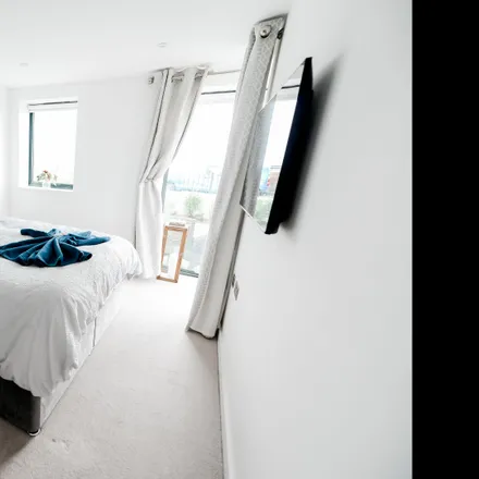 Image 4 - 9 Southbourne Overcliff Drive, Bournemouth, Christchurch and Poole, BH6 3PJ, United Kingdom - Apartment for rent