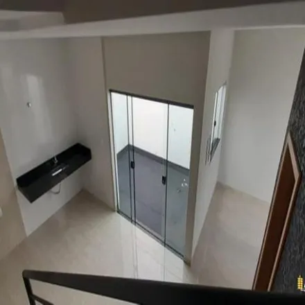 Buy this 2 bed house on Rua Dallas in Novo Mundo, Uberlândia - MG