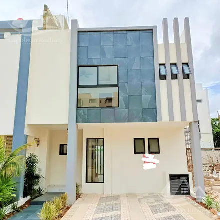 Buy this studio house on Green Motion Car Rental in MEX 180, 77514 Cancún