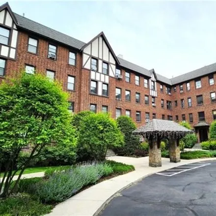 Buy this studio apartment on 36 Tanglewylde Avenue in Village of Bronxville, NY 10708