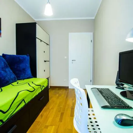 Rent this 2 bed apartment on Rue du Filleul - Petekindstraat 18 in 1190 Forest - Vorst, Belgium