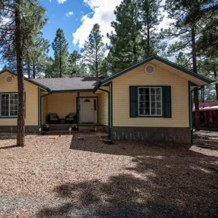 Buy this 2 bed house on 1031 Nina Street in Pinetop-Lakeside, Navajo County