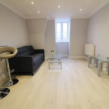 Rent this 2 bed apartment on The Maltings in Fobney Street, Katesgrove
