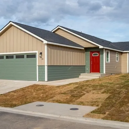 Buy this 3 bed house on Fuschia Place in Moses Lake, WA 98837