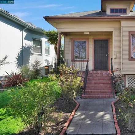 Buy this 2 bed house on 2619 Mathews Street in Berkeley, CA 94703