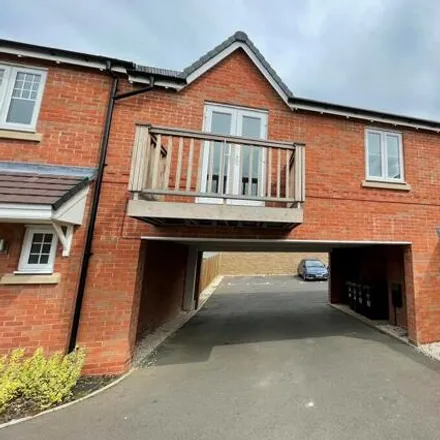 Rent this 2 bed townhouse on unnamed road in Churchover, CV21 1UE