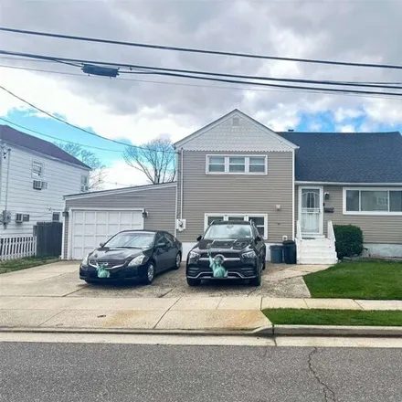 Buy this 5 bed house on 10 Layton Street in Village of Freeport, NY 11520