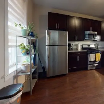 Rent this 2 bed apartment on #1r,1037 South Racine Avenue in Little Italy, Chicago
