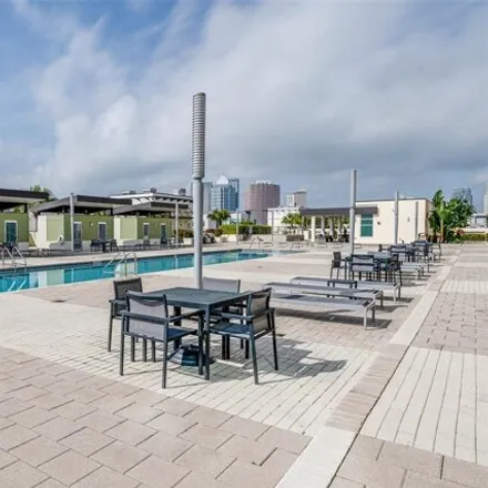Image 9 - Grand Central at Kennedy, East Kennedy Boulevard, Cairo, Tampa, FL 33602, USA - Condo for sale
