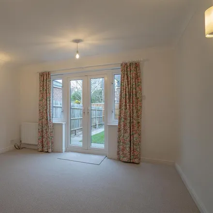 Image 3 - St Mary's View, Saffron Walden, CB10 2GF, United Kingdom - Townhouse for rent