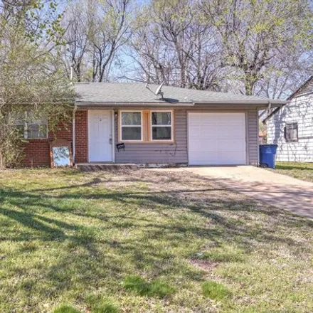 Buy this 3 bed house on 5570 North Garrison Place in Tulsa, OK 74126