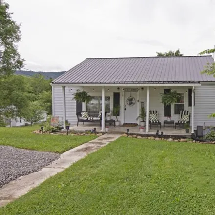 Buy this 3 bed house on 146 Hillcrest Drive in Peterstown, WV 24963