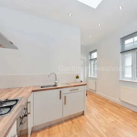 Image 5 - 157 Southfield Road, London, W4 5LB, United Kingdom - Apartment for rent