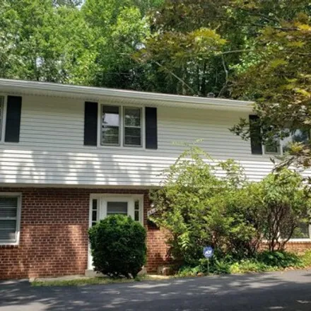 Rent this 4 bed house on 6916 Churchill Road in McLean, VA 22101