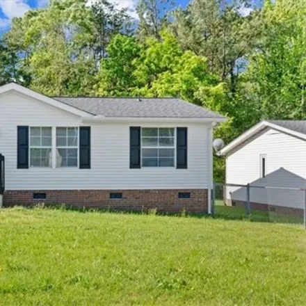 Buy this studio apartment on 1670 Mossbrook Circle in High Point, NC 27260
