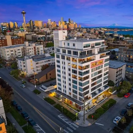 Buy this 3 bed condo on 536 5th Avenue West in Seattle, WA 98119