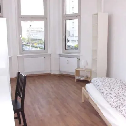 Rent this 5 bed apartment on Reinickendorfer Straße 120 in 13347 Berlin, Germany