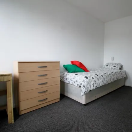 Image 2 - Kingdon House, Galbraith Street, Cubitt Town, London, E14 3LP, United Kingdom - Room for rent