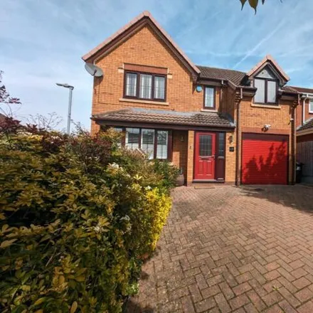 Buy this 4 bed house on Harcourt Way in Northampton, NN4 8JG