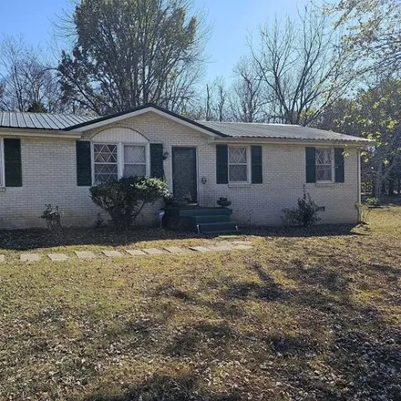 Buy this 3 bed house on 979 Heil Quaker Avenue in Marshall Heights, Lewisburg