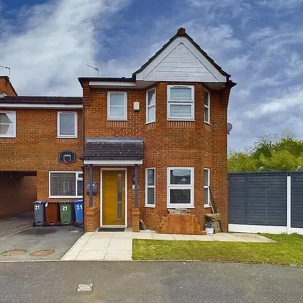 Buy this 5 bed house on Higher Meadows in Manchester, M19 3BQ