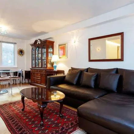 Rent this 1 bed apartment on 18 Market Mews in London, W1J 7RB