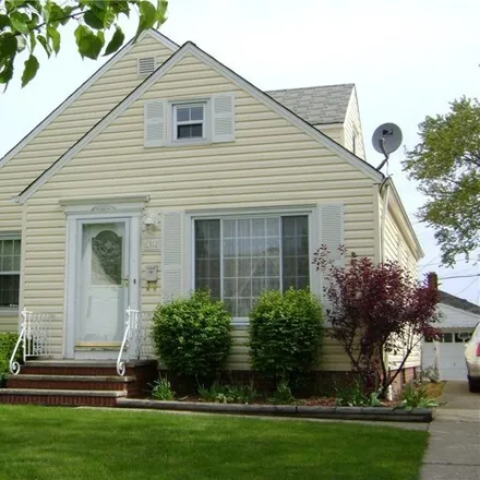 Buy this 3 bed house on 6378 Brownfield Drive in Parma, OH 44129