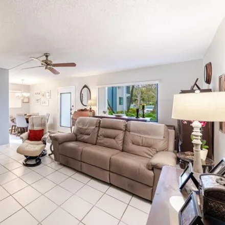 Image 9 - 15078 Ashland Lane, Palm Beach County, FL 33484, USA - Condo for rent