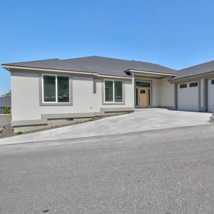 Buy this 4 bed house on Bing Street in West Richland, WA 99353