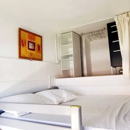 Rent this 1 bed apartment on Saint-Cyr-sur-Mer in Avenue Aristide Briand, 83270 Saint-Cyr-sur-Mer