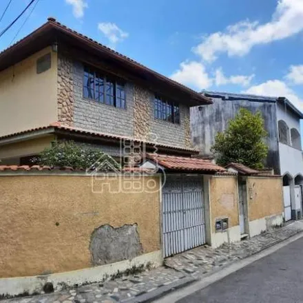 Buy this 3 bed house on Travessa José Carreteiro in Engenhoca, Niterói - RJ