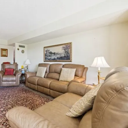 Buy this 3 bed condo on Chelsea Towers Apartments in 7401 Westlake Terrace, North Bethesda