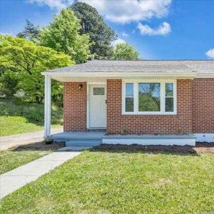 Buy this 2 bed house on 1222 Hamilton Avenue Southwest in Roanoke, VA 24015