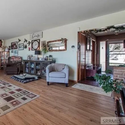 Image 4 - 154 Valleyview Drive, Pocatello, ID 83204, USA - House for sale