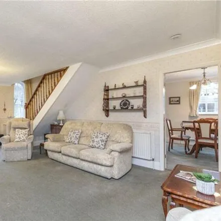 Image 3 - Adel Park Croft, Leeds, LS16 8BP, United Kingdom - House for sale