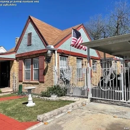 Image 2 - 1941 West Mistletoe Avenue, San Antonio, TX 78201, USA - House for sale