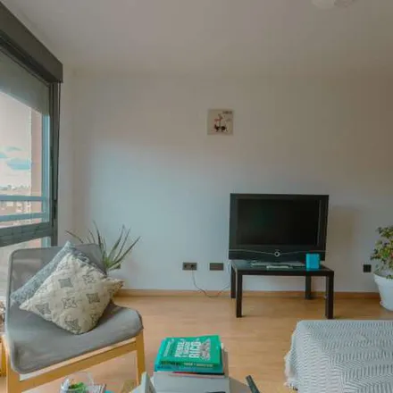 Rent this 2 bed apartment on Camí de Montcada in 152, 46025 Valencia