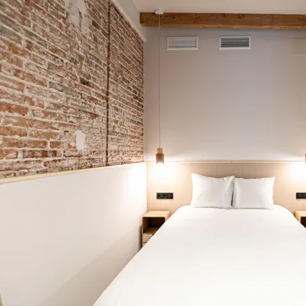 Rent this 1 bed apartment on Carrer de Larrard in 40, 08001 Barcelona