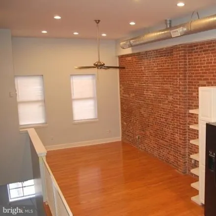 Buy this 2 bed condo on 372 North Front Street in Philadelphia, PA 19106