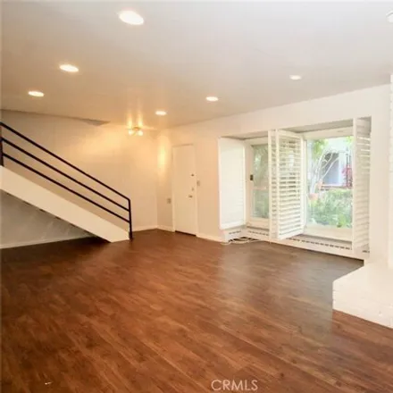 Image 3 - Archer School for Girls, Beverly Court, Los Angeles, CA 90049, USA - House for rent