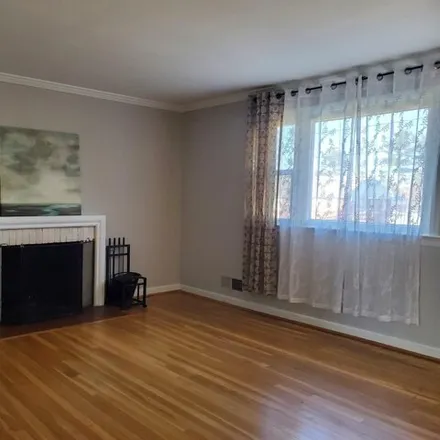 Image 4 - 6404 Winnepeg Road, North Bethesda, MD 20817, USA - House for rent