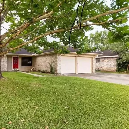 Rent this 4 bed house on 39901 Coral Street in Lake Village, St. Tammany Parish