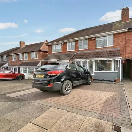 Buy this 3 bed townhouse on 165 Curbar Road in Perry Beeches, B42 2AY