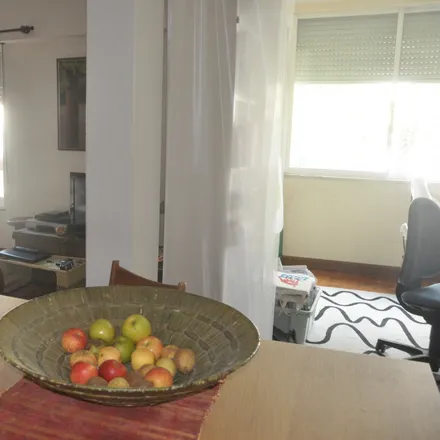 Rent this 1 bed room on Rua das Tulipas in 2775-629 Cascais, Portugal