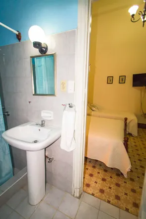 Image 9 - Neptuno 519, Havana, 10211, Cuba - Apartment for rent